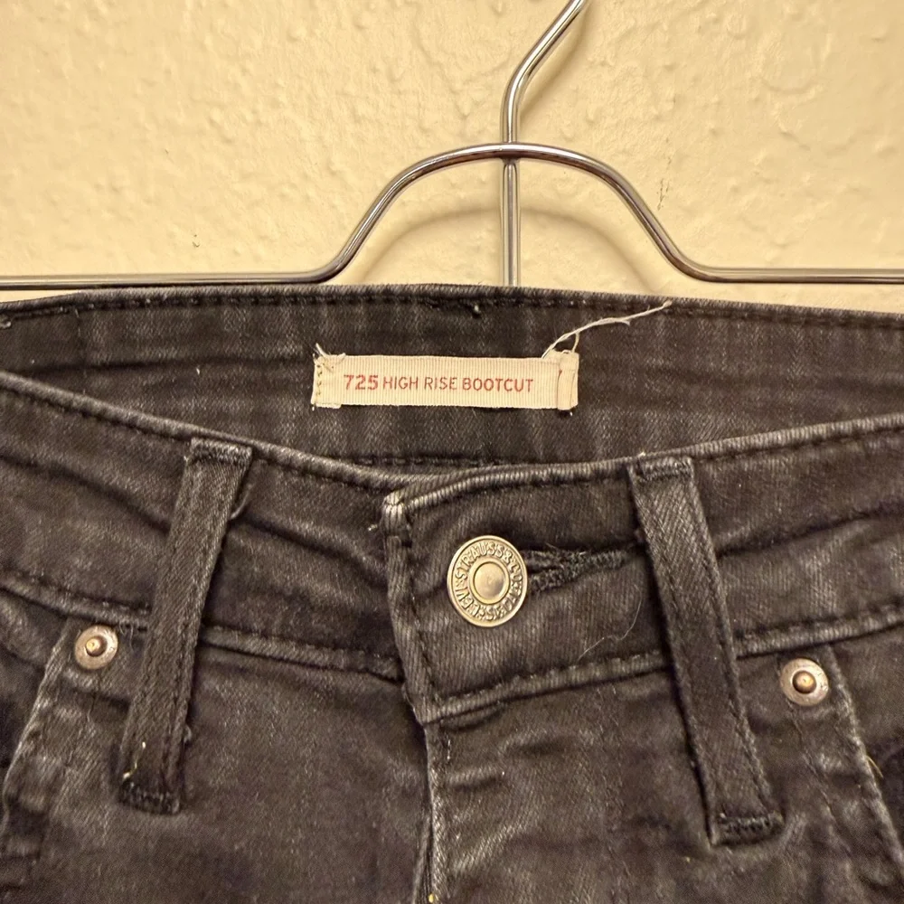 Levi's Black Flare Women's Jeans - Picture 2 of 4